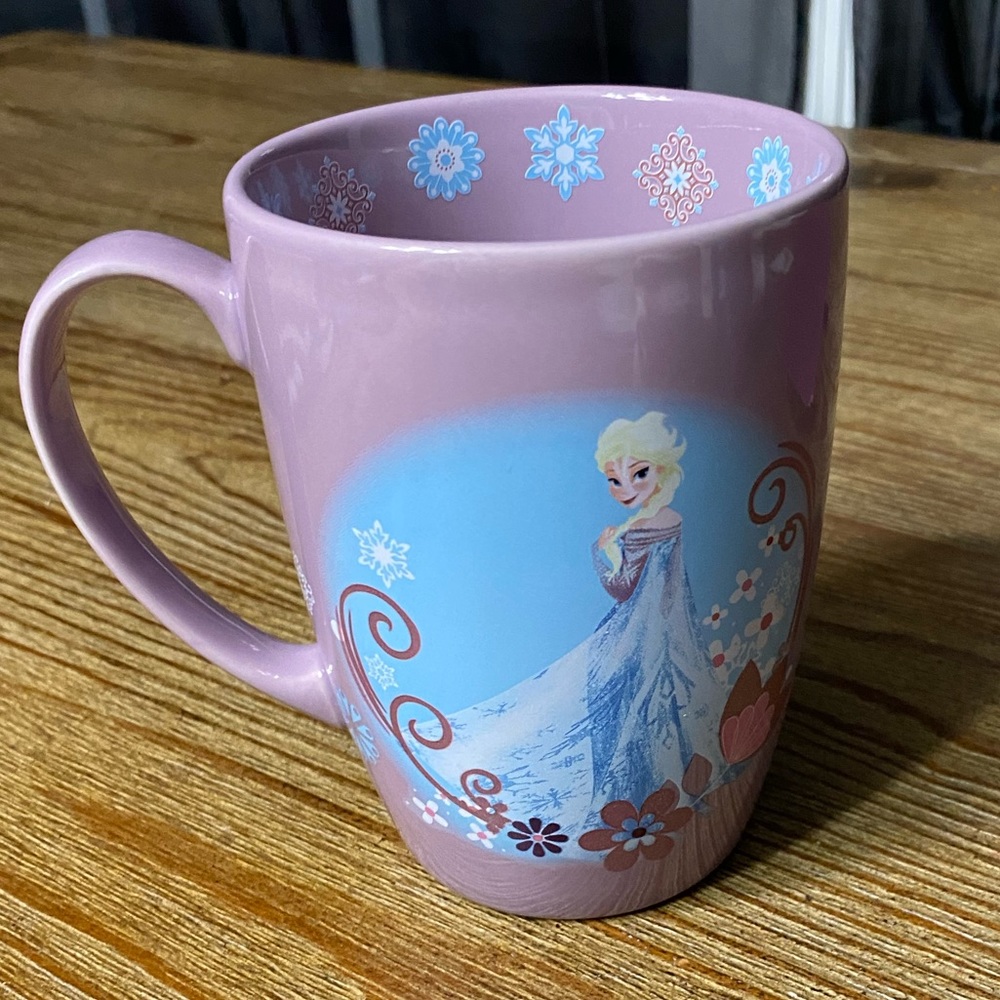 Disney’s Elsa Mug - Frozen - Picture 4 of 7